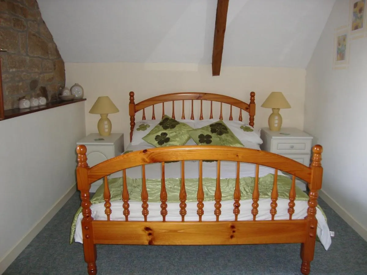 Gite La Grange Langoelan Holiday home