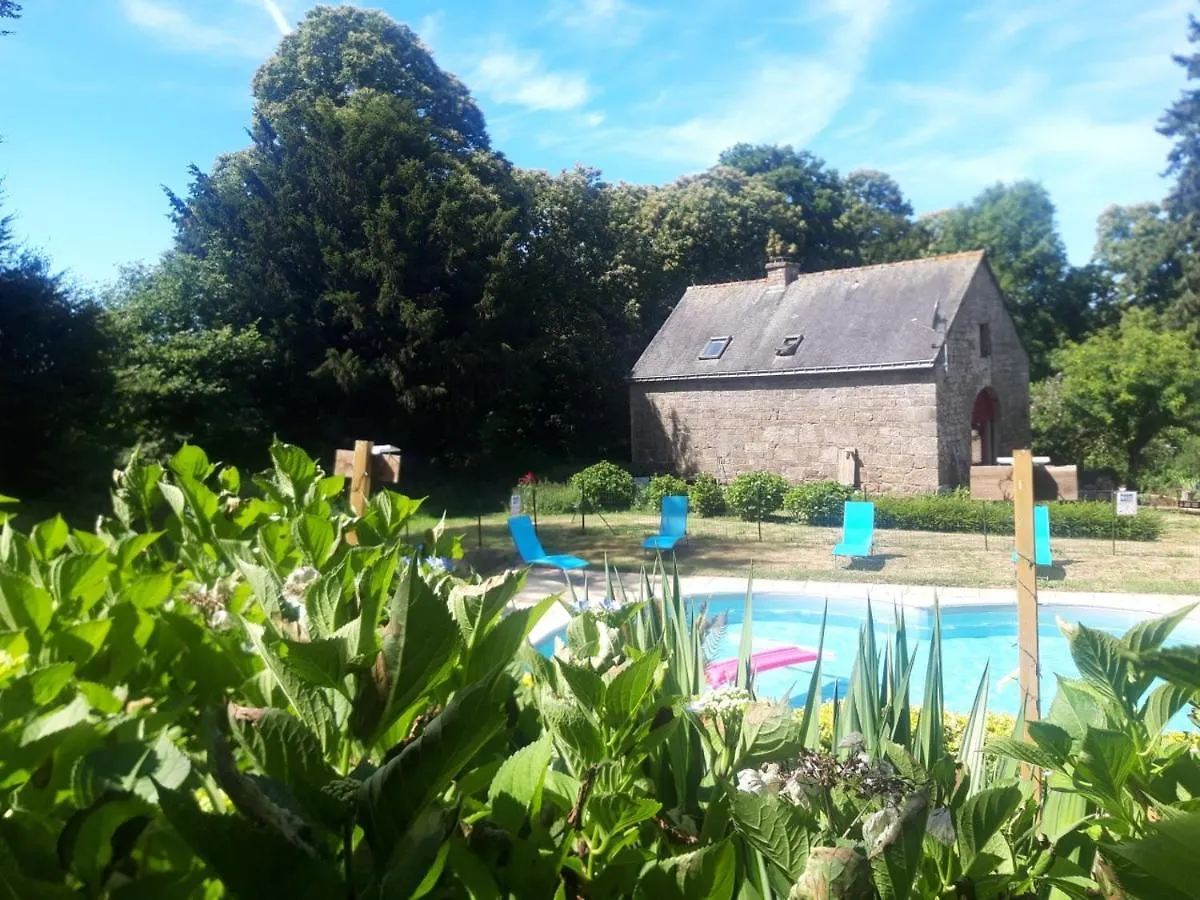 Holiday home Gite La Grange Langoelan