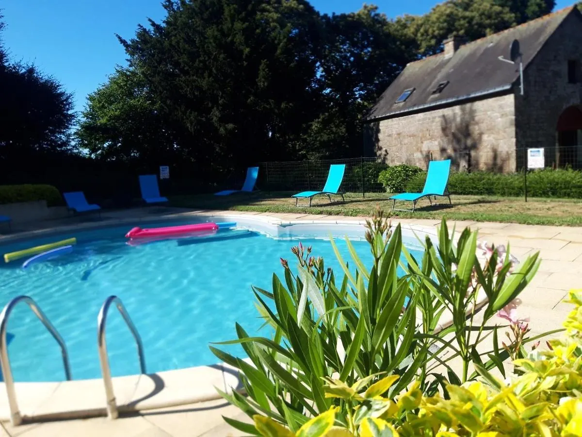 Gite La Grange Langoelan Holiday home