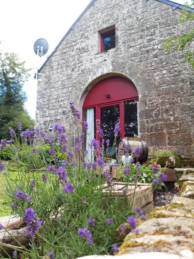 Gite La Grange Langoelan Holiday home
